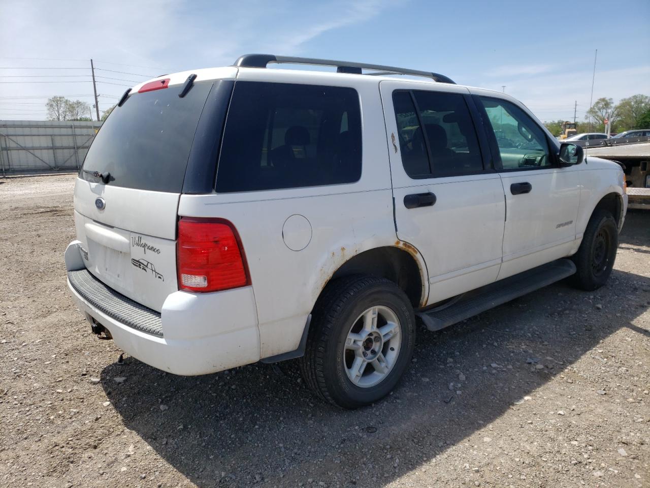 Photo 4 from auction – 2004 FORD EXPLORER X with VIN 1FMZU73E64UB60387
