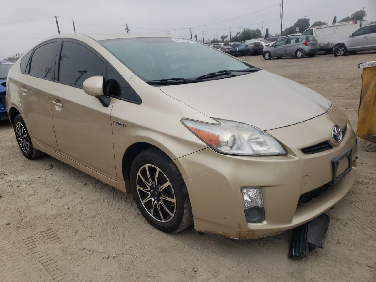 TOYOTA PRIUS 2011 مع رقم تعريف المركبة JTDKN3DU3B1385091 - صورة من المزاد