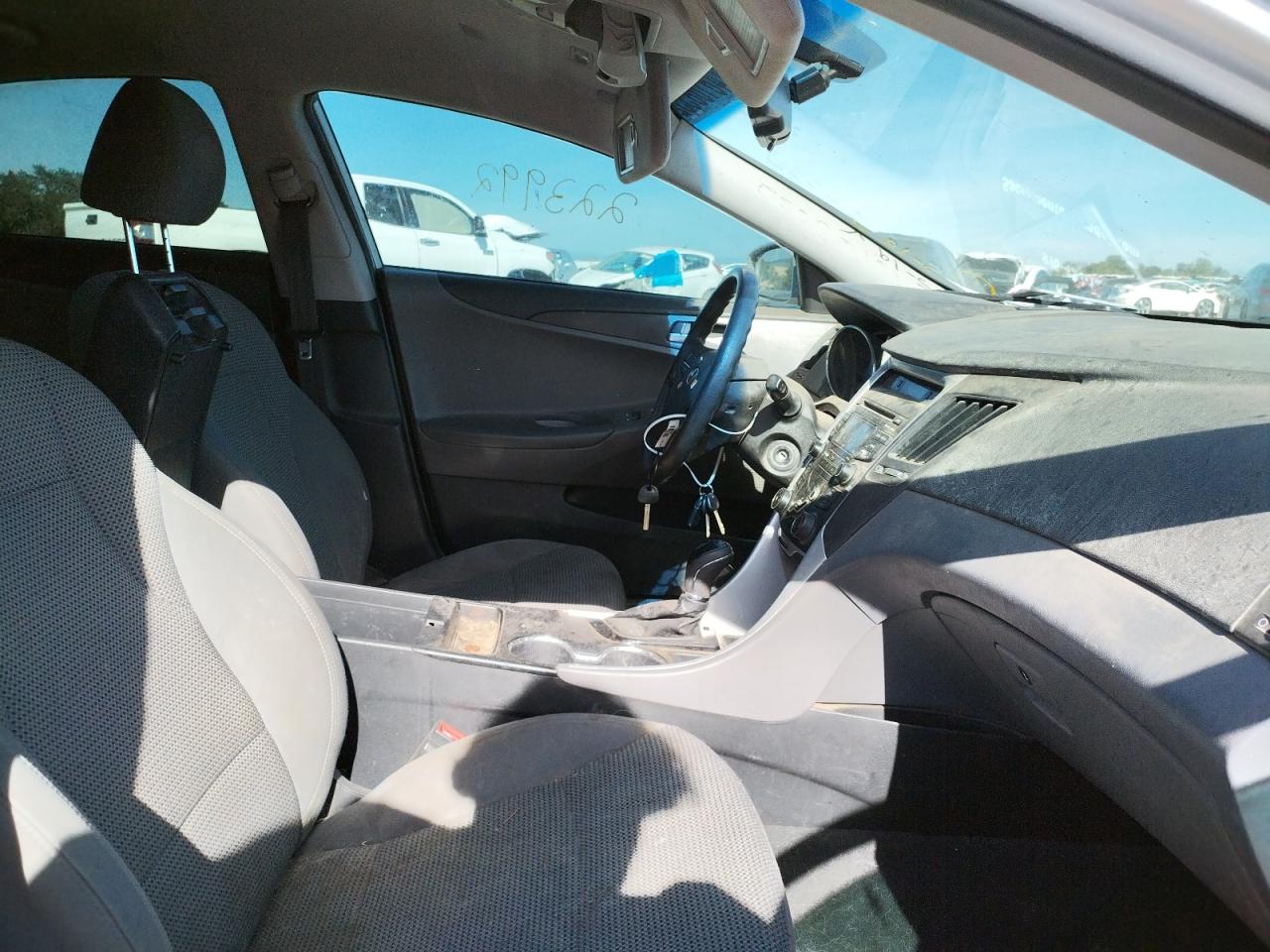 Photo 5 from auction – 2012 HYUNDAI SONATA GLS with VIN 5NPEB4AC9CH328167