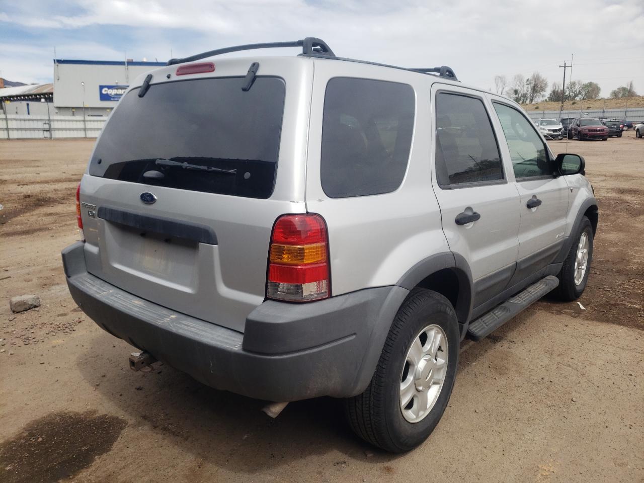 Photo 4 from auction – 2002 FORD ESCAPE XLT with VIN 1FMCU04132KA38460