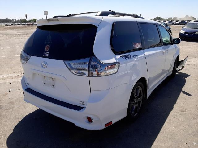 Photo 4 from auction – 2017 TOYOTA SIENNA SE with VIN 5TDXZ3DC2HS878614