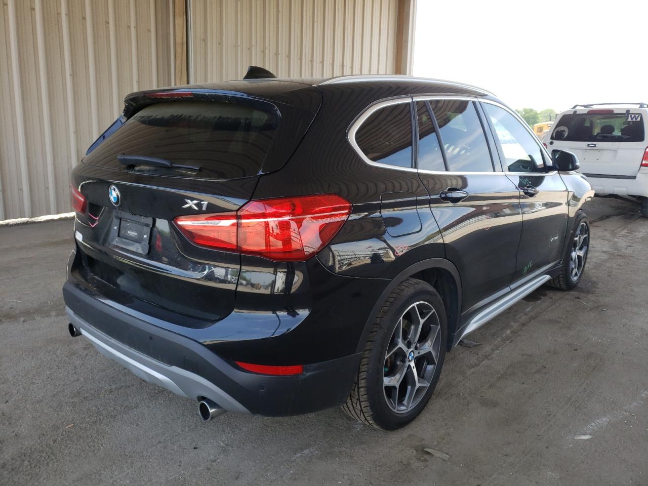 Photo 4 from auction – 2016 BMW X1 XDRIVE2 with VIN WBXHT3C32GP884075