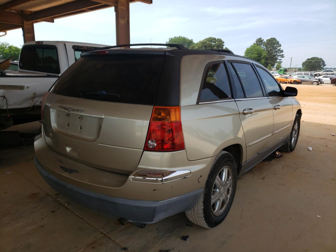 Photo 4 from auction – 2005 CHRYSLER PACIFICA T with VIN 2C4GM68435R670829