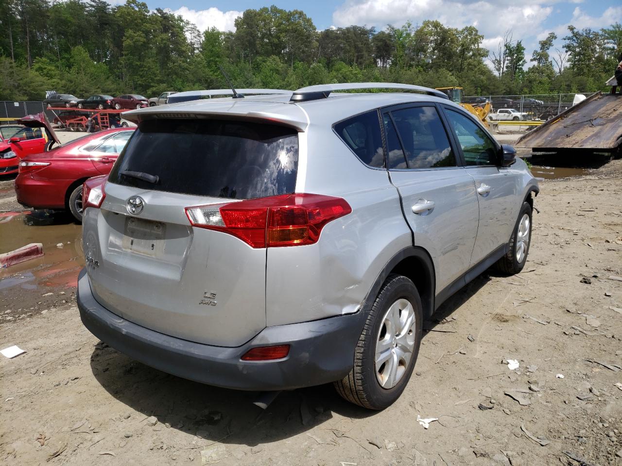 Photo 4 from auction – 2013 TOYOTA RAV4 LE with VIN 2T3BFREV8DW057130