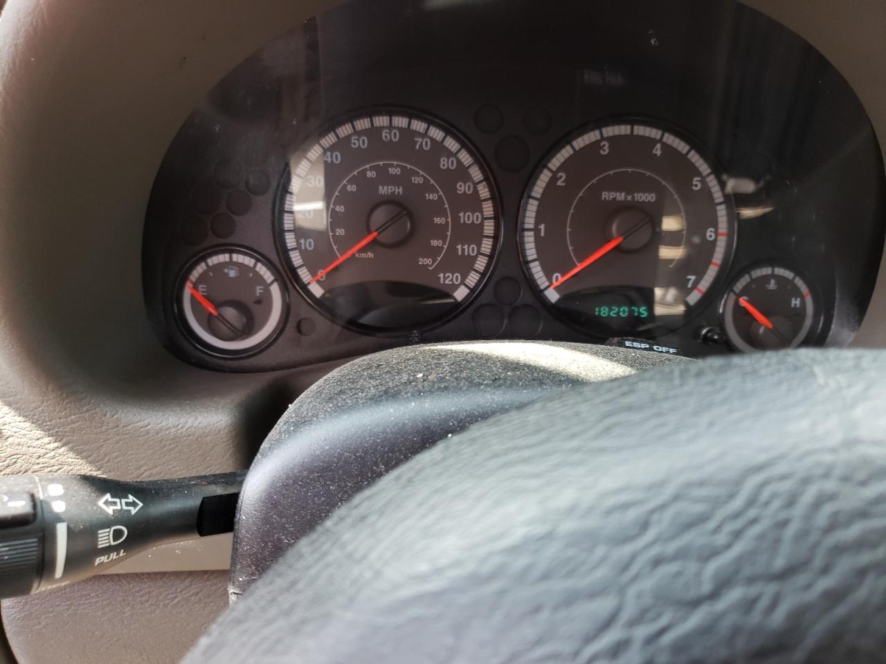Photo 8 from auction – 2006 JEEP LIBERTY SP with VIN 1J4GL48K46W102274