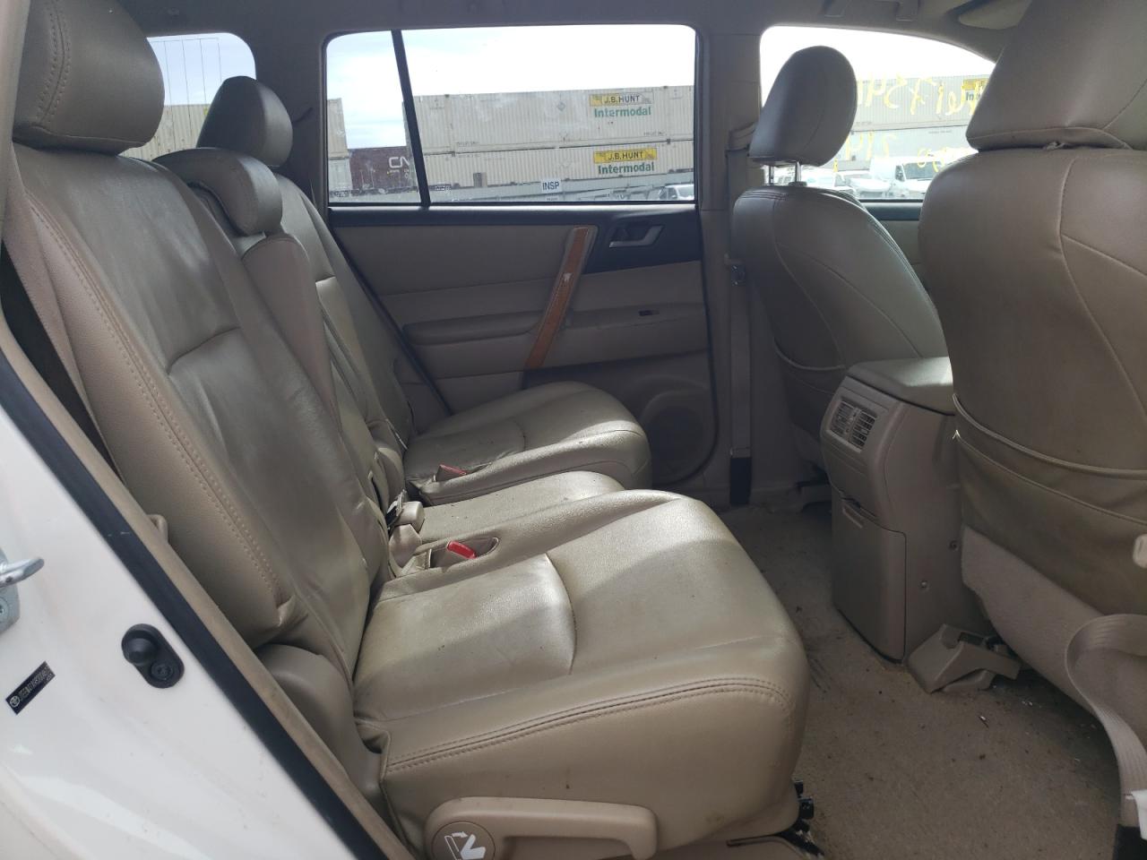 Photo 6 from auction – 2008 TOYOTA HIGHLANDER with VIN JTEEW41A982004613