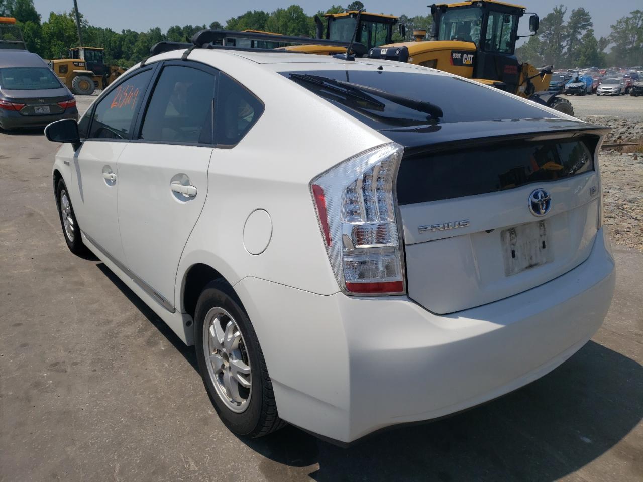 Photo 3 from auction – 2011 TOYOTA PRIUS with VIN JTDKN3DU5B0247834