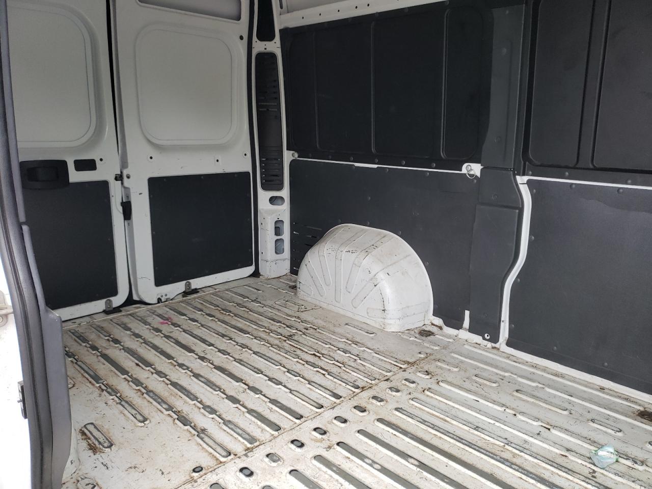 Photo 6 from auction – 2019 RAM PROMASTER with VIN 3C6TRVBG1KE553977