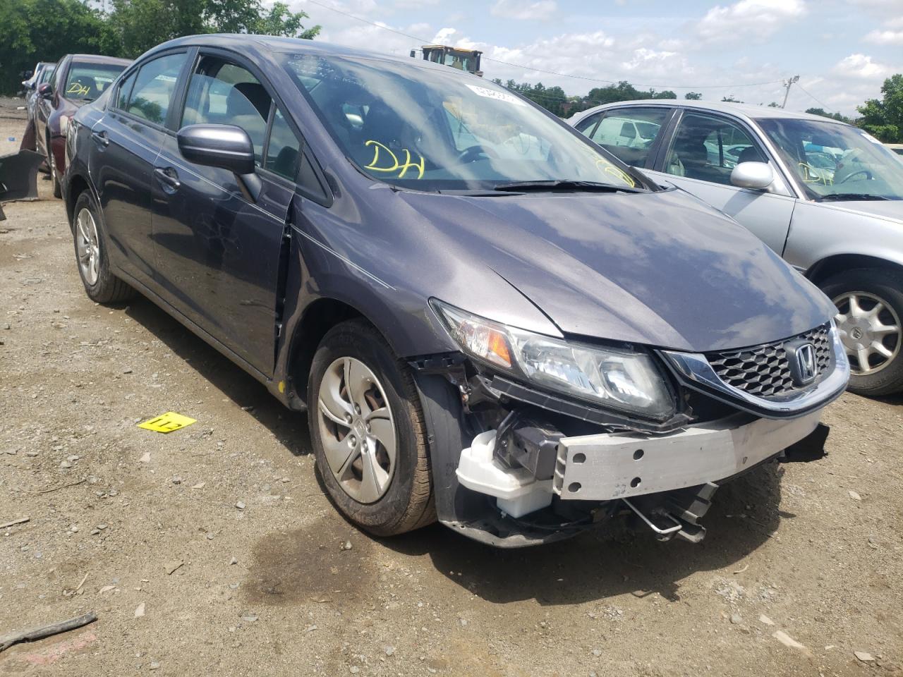 Photo 14 from auction – 2015 HONDA CIVIC LX with VIN 19XFB2F53FE253882