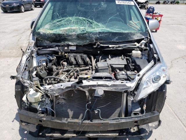 Photo 7 from auction – 2011 TOYOTA SIENNA XLE with VIN 5TDYK3DC6BS138550