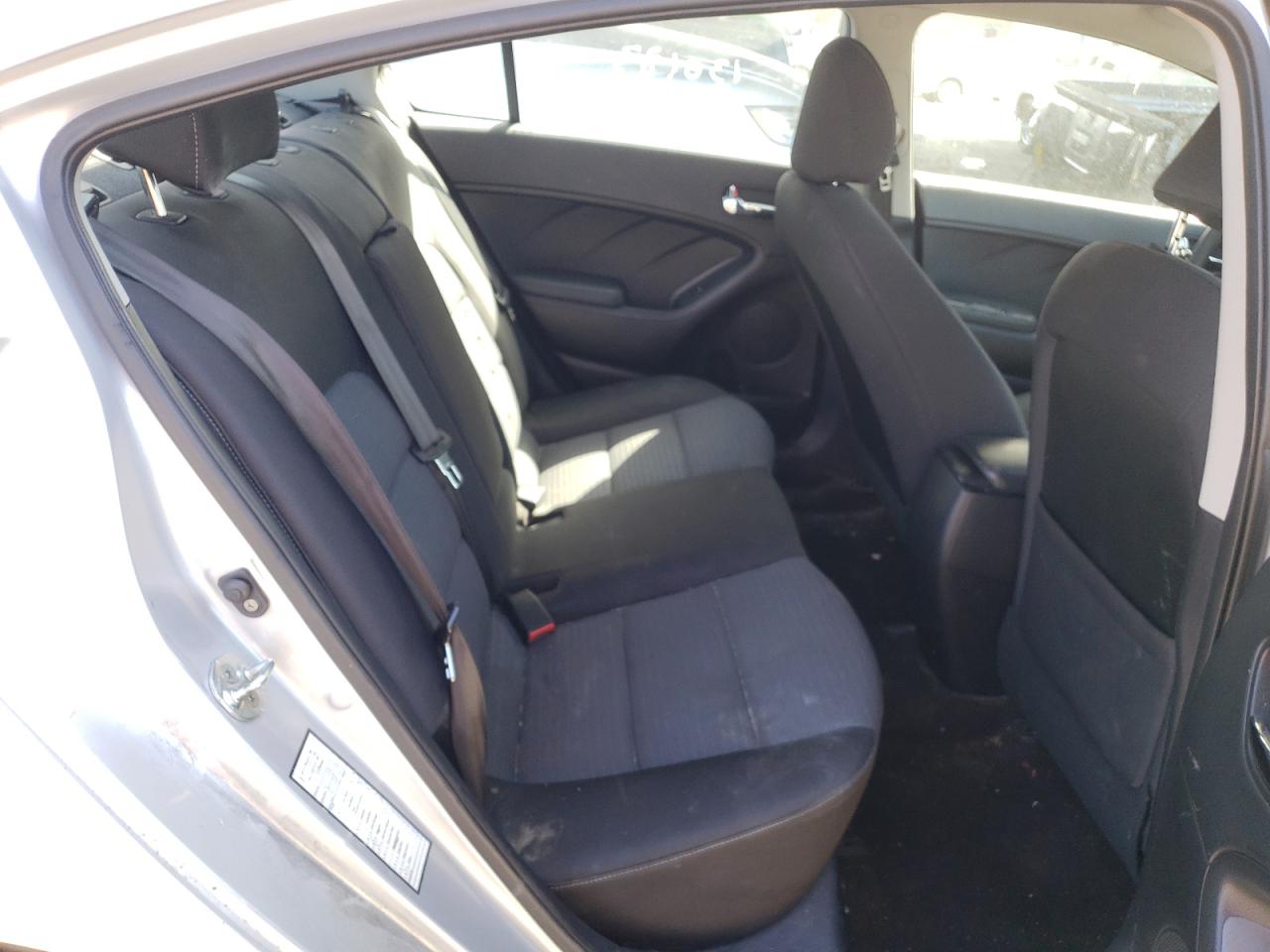 Photo 6 from auction – 2015 KIA FORTE with VIN KNAFX4A67F5353778