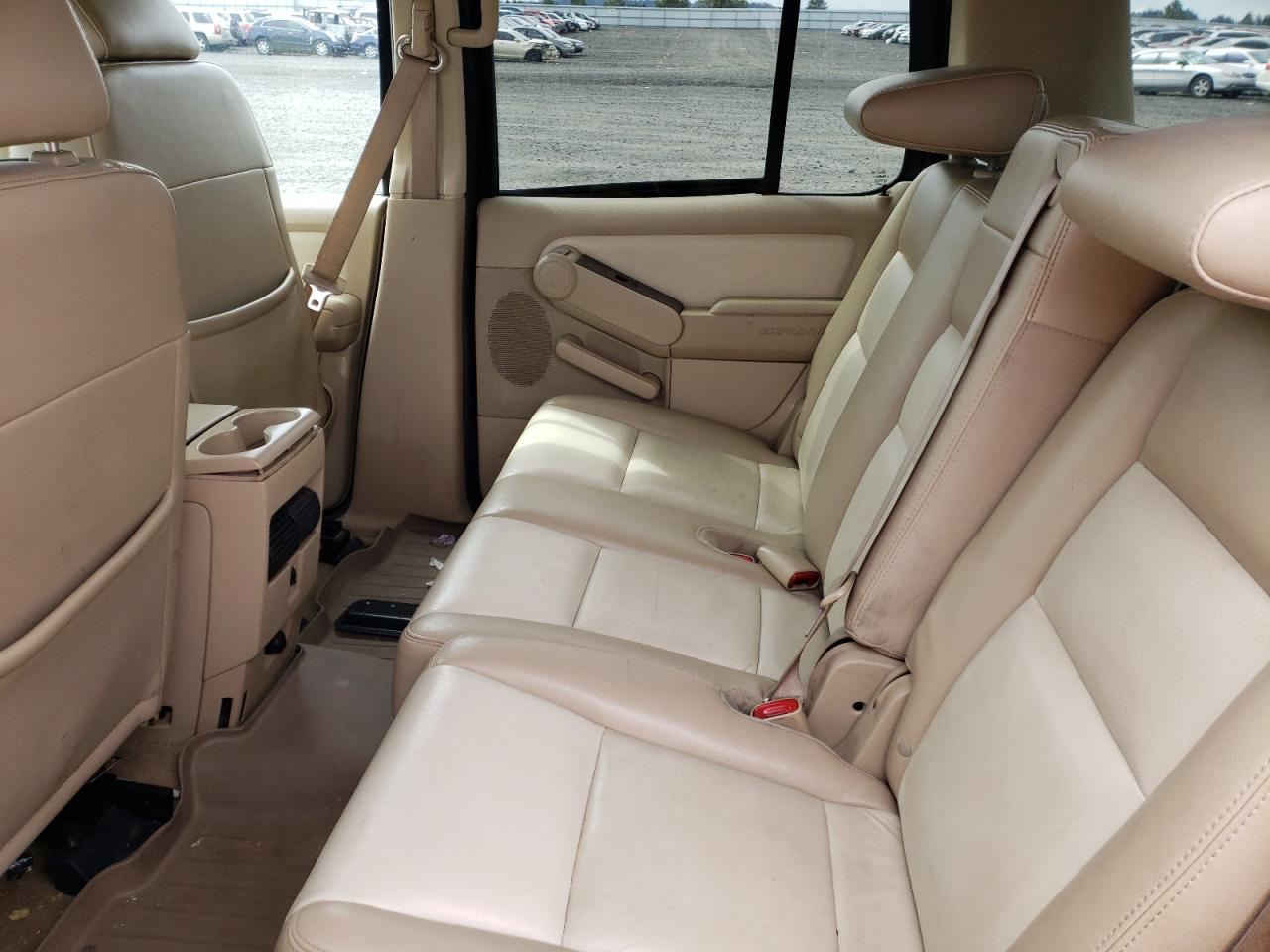 Zdjęcie 6 z aukcji – 2006 FORD EXPLORER L z VIN 1FMEU75876UB47088