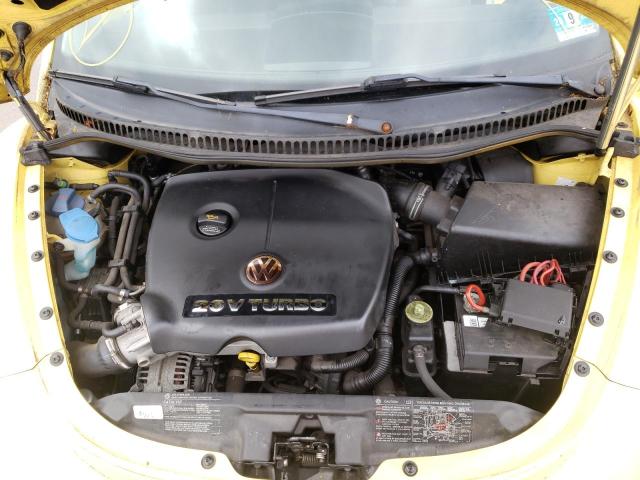Photo 7 from auction – 2004 VOLKSWAGEN NEW BEETLE with VIN 3VWCD21C54M403316