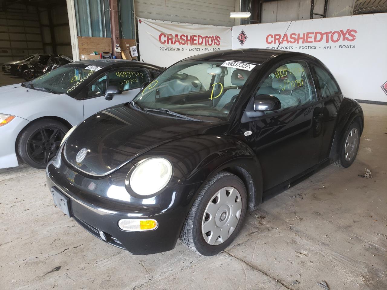 Photo 2 from auction – 2000 VOLKSWAGEN NEW BEETLE with VIN 3VWCF21C9YM465964