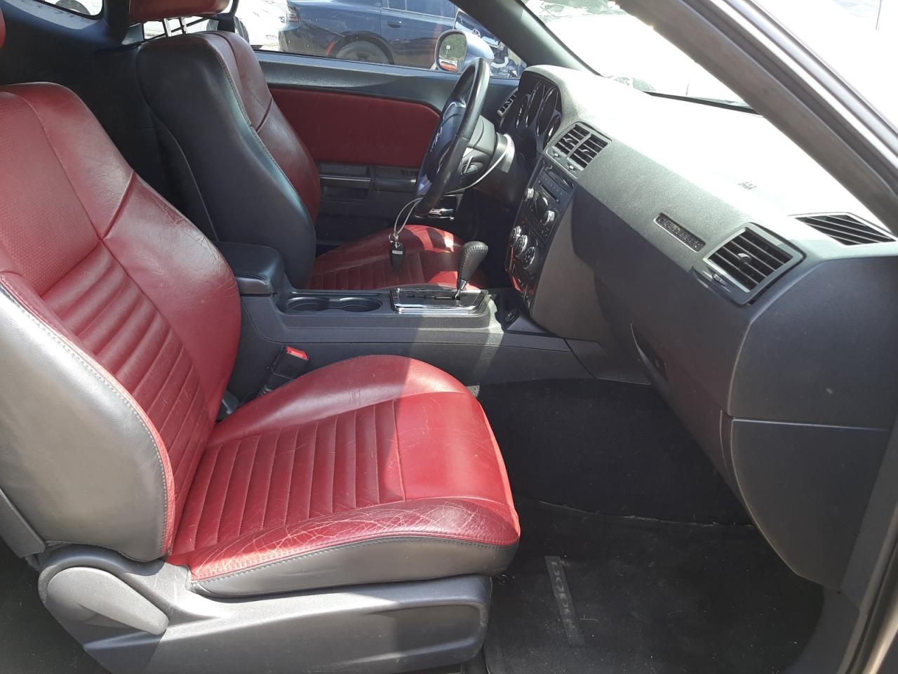 Photo 5 from auction – 2014 DODGE CHALLENGER with VIN 2C3CDYAG2EH105173