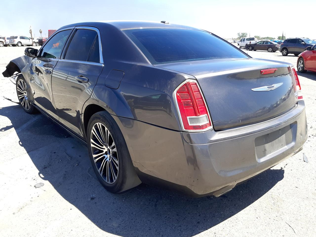 Photo 3 from auction – 2013 CHRYSLER 300 S with VIN 2C3CCABG2DH658333