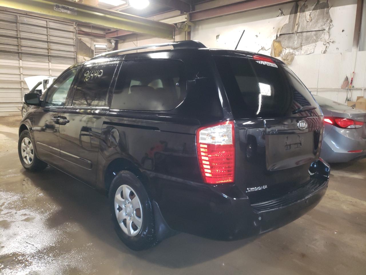 Photo 3 from auction – 2010 KIA SEDONA LX with VIN KNDMG4C36A6345199