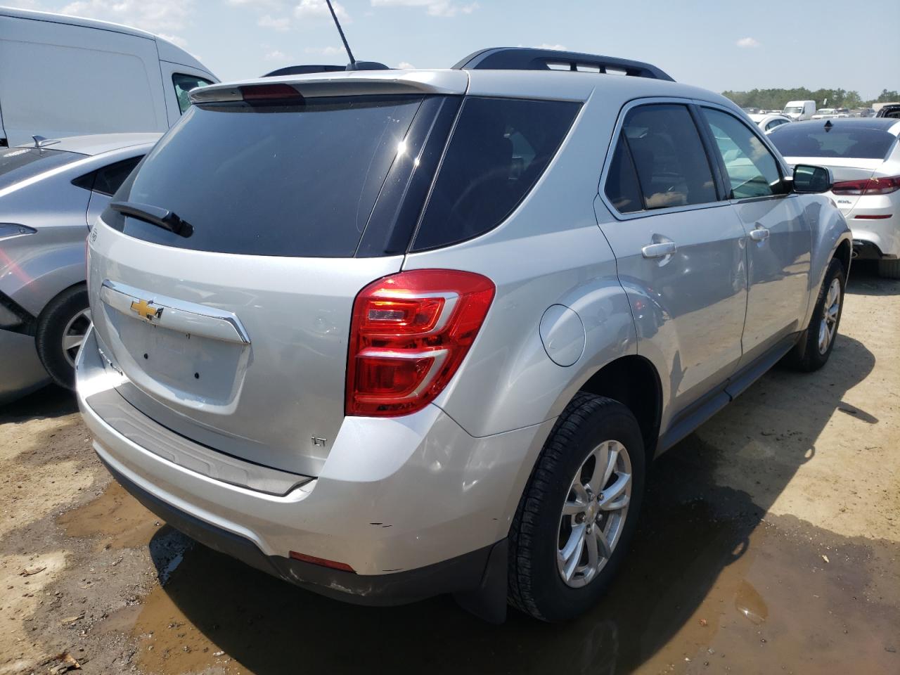 Photo 4 from auction – 2017 CHEVROLET EQUINOX LT with VIN 2GNFLFEK8H6289010