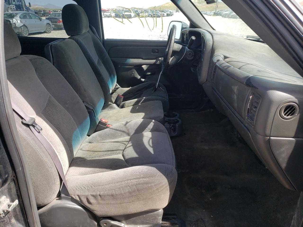 Photo 5 from auction – 2004 CHEVROLET SILVERADO with VIN 1GCGK23U04F209048