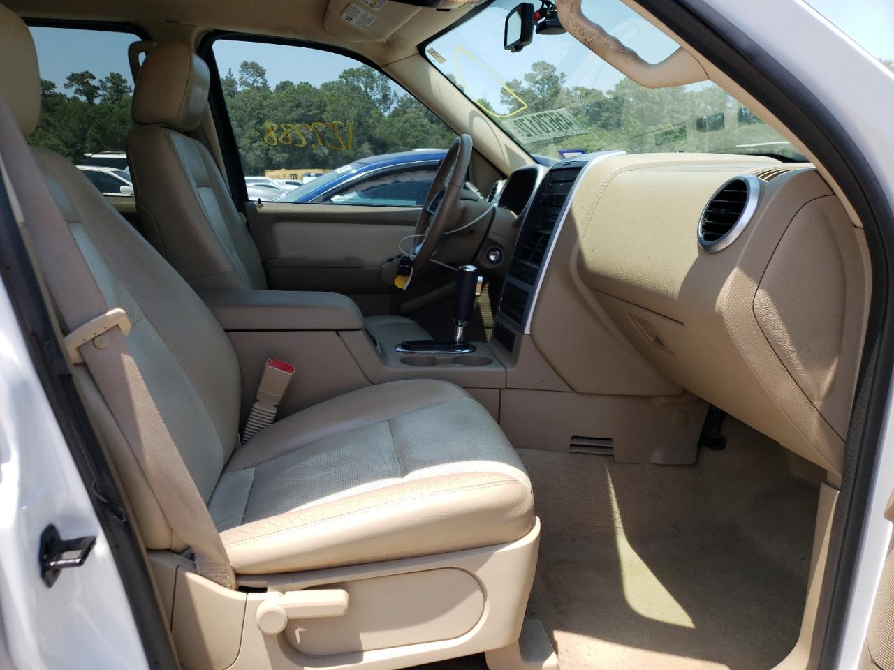 Photo 5 from auction – 2007 MERCURY MOUNTAINEE with VIN 4M2EU37E77UJ03801