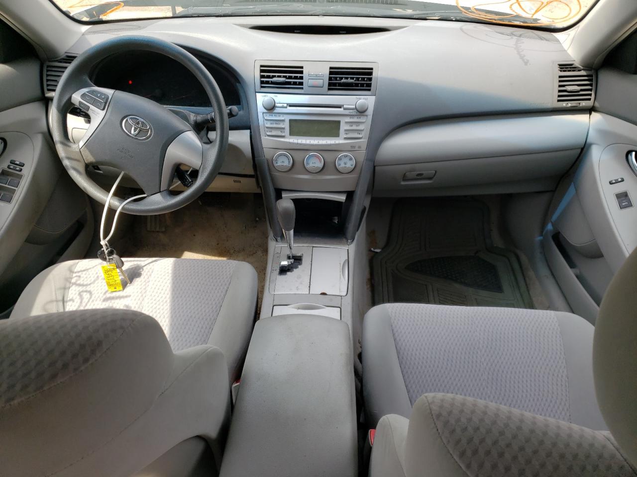 Photo 9 from auction – 2010 TOYOTA CAMRY BASE with VIN 4T1BF3EK4AU098426