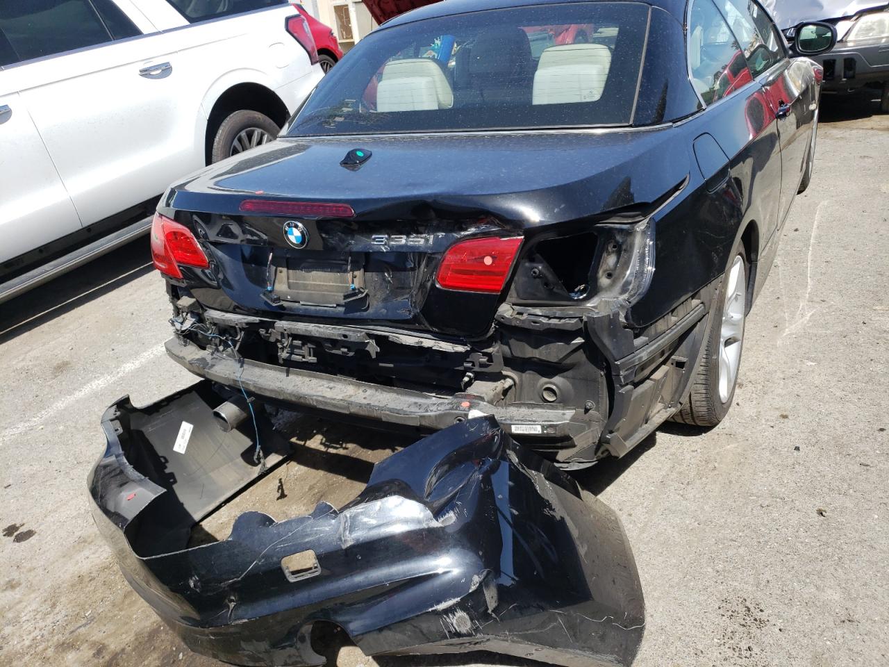 Photo 9 from auction – 2011 BMW 335 I with VIN WBADX7C5XBE742504