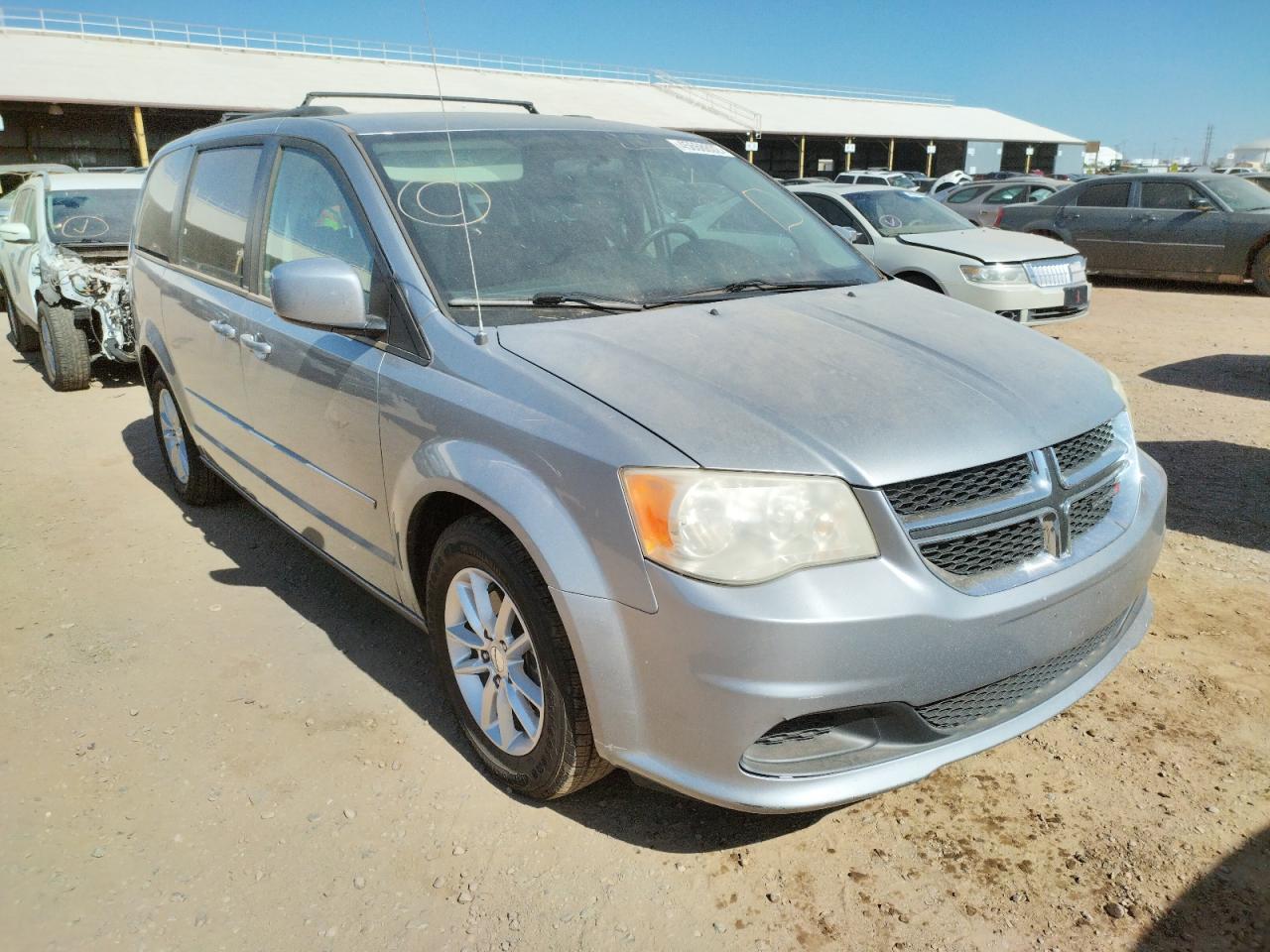 DODGE GRAND CARA 2013 with VIN 2C4RDGCG9DR716937 - Photo from auction