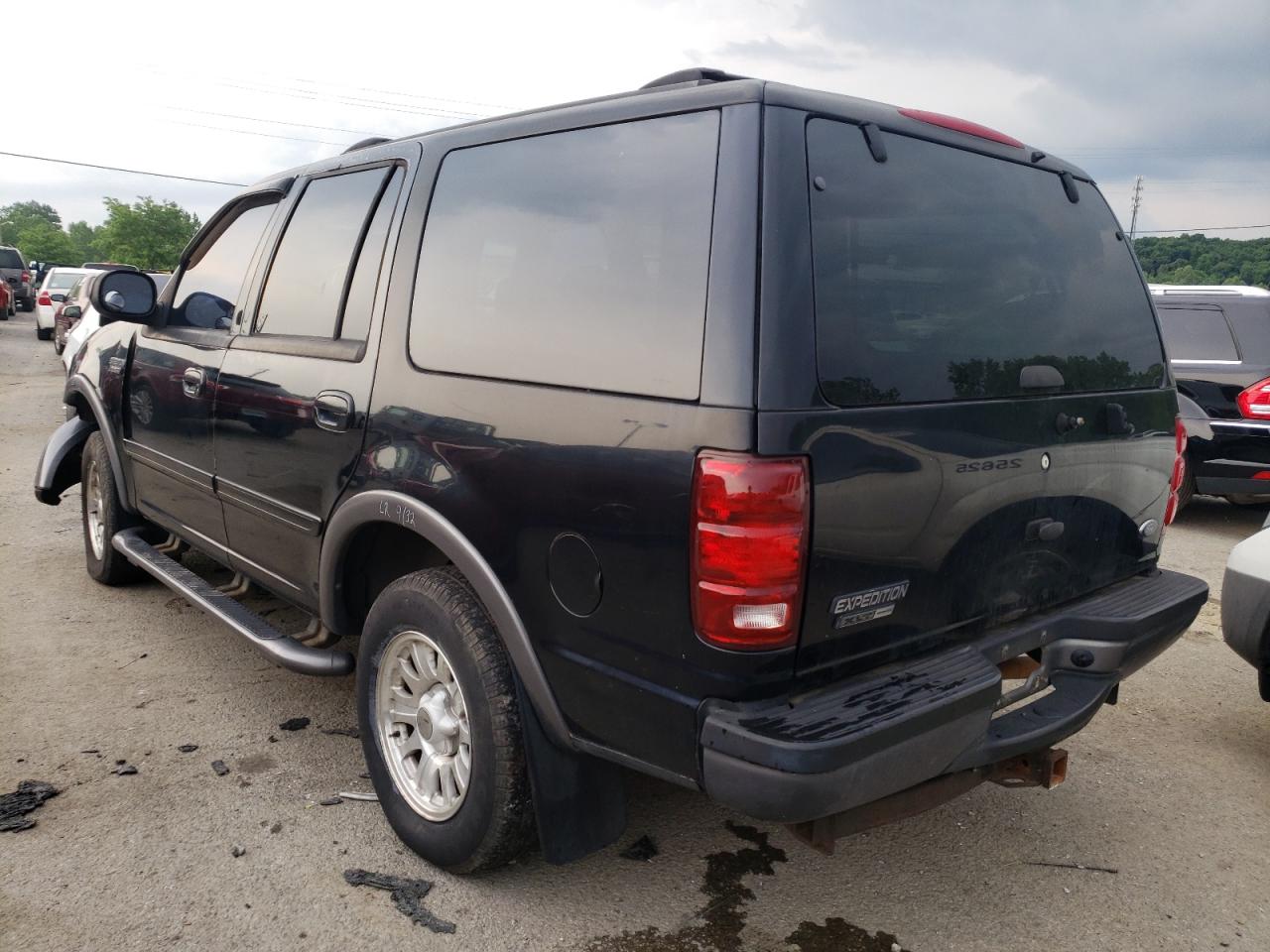 Photo 3 from auction – 2002 FORD EXPEDITION with VIN 1FMPU16L32LA20606