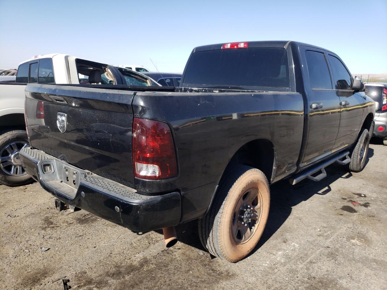 Photo 4 from auction – 2015 RAM 2500 ST with VIN 3C6UR5CJ2FG665275