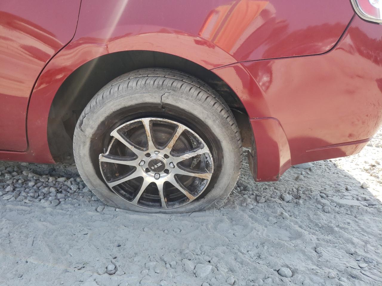 Photo 9 from auction – 2010 NISSAN SENTRA with VIN 3N1AB6AP8AL654359