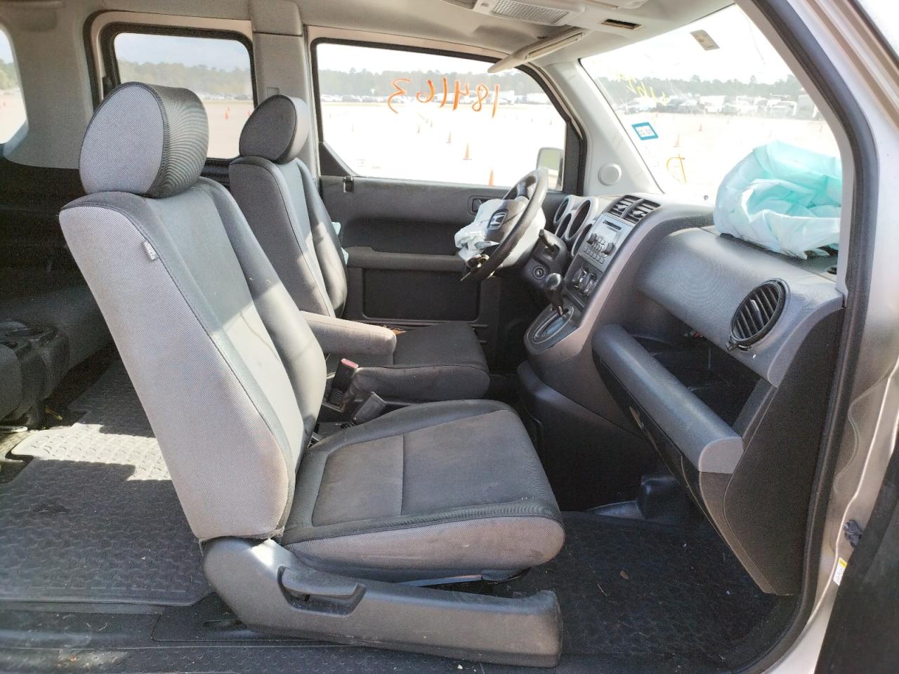 صورة رقم 5 من المزاد - 2004 HONDA ELEMENT EX مع VIN 5J6YH18644L016565