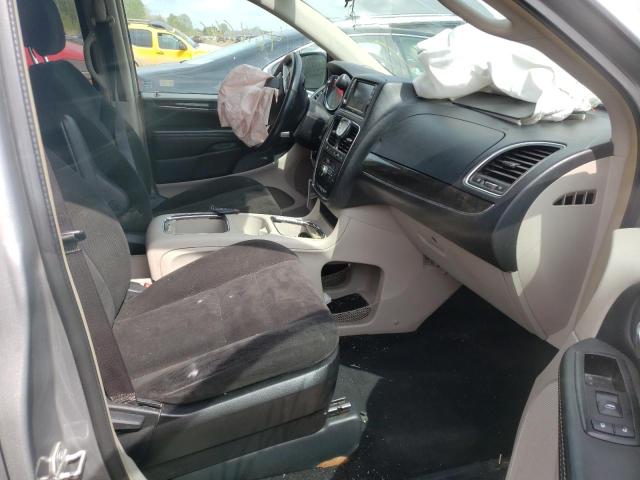 Photo 5 from auction – 2015 CHRYSLER TOWN & COU with VIN 2C4RC1BG8FR708140