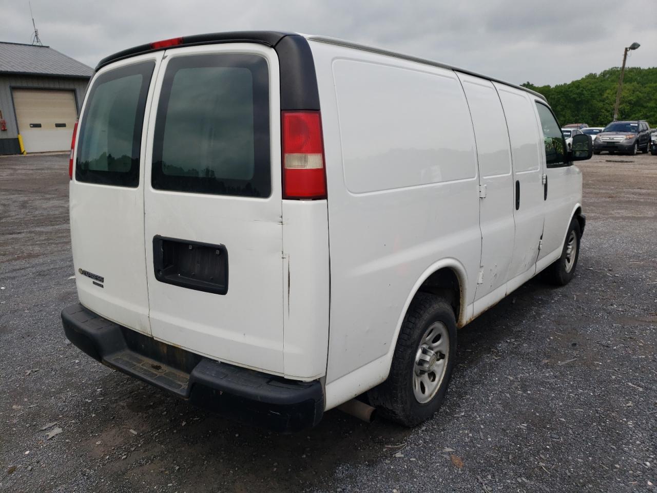 Photo 4 from auction – 2011 CHEVROLET EXPRESS G1 with VIN 1GCSGAFX3B1143603