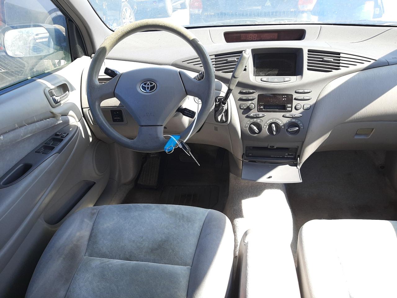 Photo 9 from auction – 2002 TOYOTA PRIUS with VIN JT2BK18UX20060119