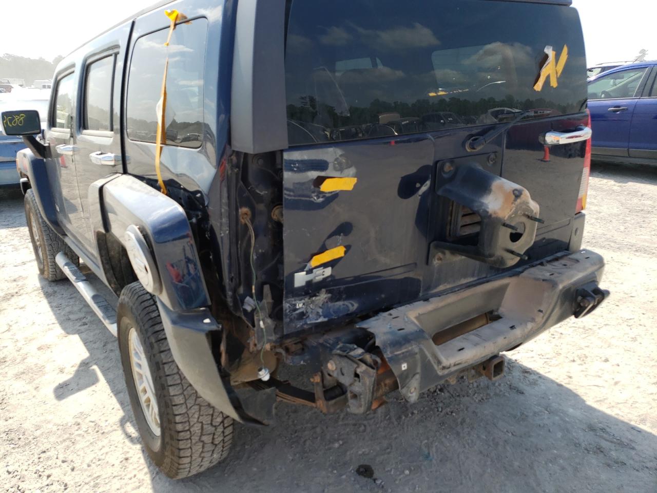 Photo 9 from auction – 2007 HUMMER H3 with VIN 5GTDN13E378185603