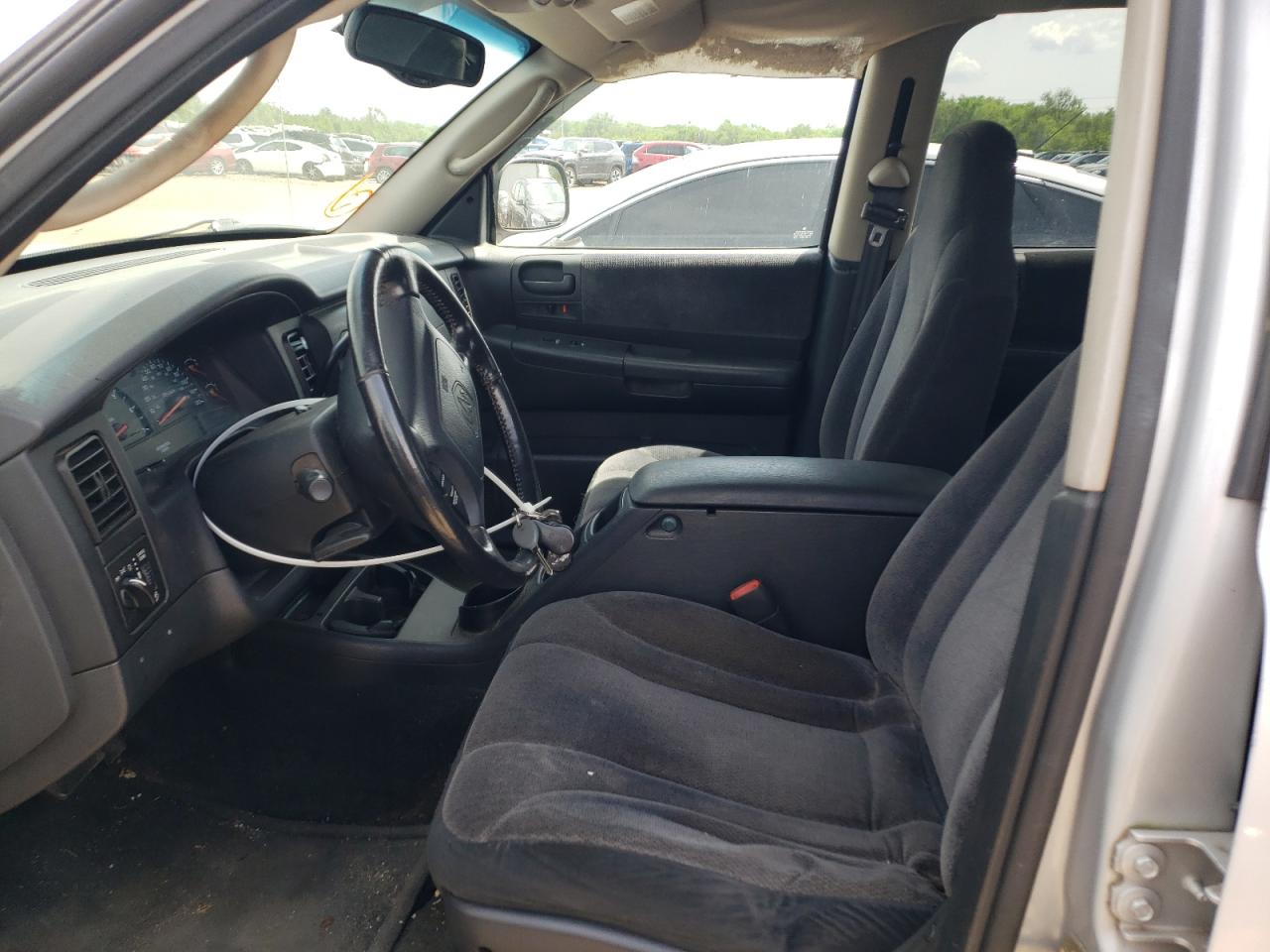 Photo 5 from auction – 2003 DODGE DAKOTA QUA with VIN 1D7HG48N33S105958