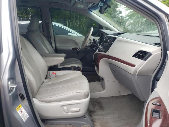 Photo 5 from auction – 2013 TOYOTA SIENNA XLE with VIN 5TDYK3DC8DS404296