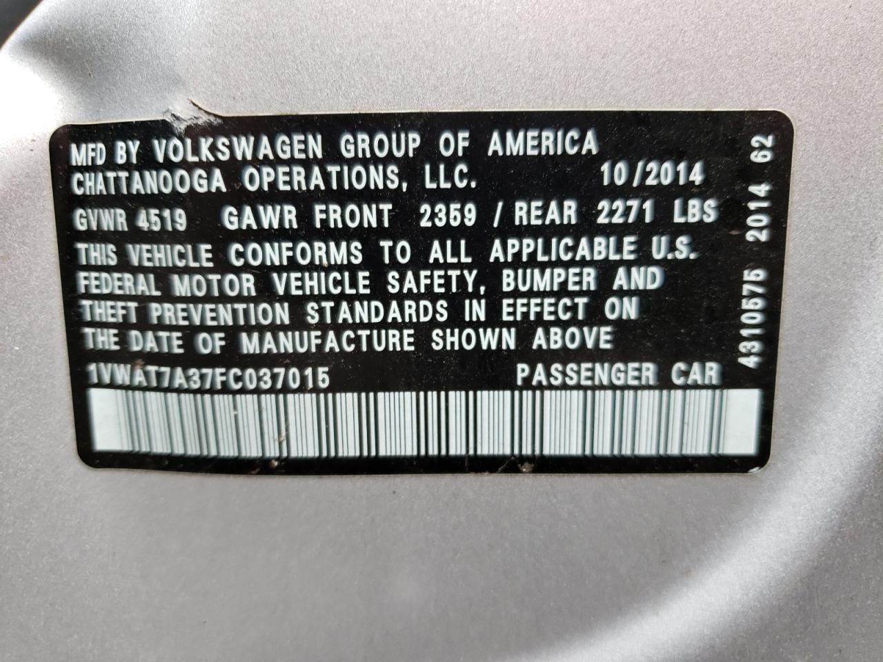 Photo 10 from auction – 2015 VOLKSWAGEN PASSAT S with VIN 1VWAT7A37FC037015