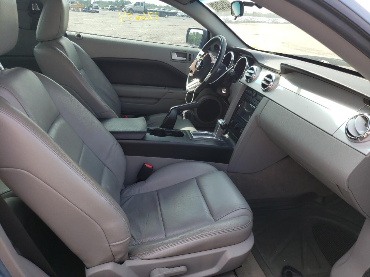Photo 5 from auction – 2007 FORD MUSTANG with VIN 1ZVFT80N375364760