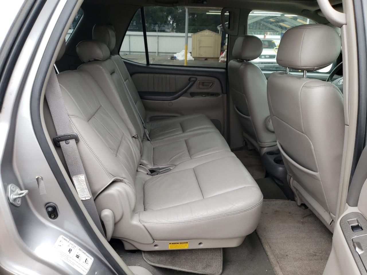 Photo 6 from auction – 2004 TOYOTA SEQUOIA LI with VIN 5TDZT38A84S230837