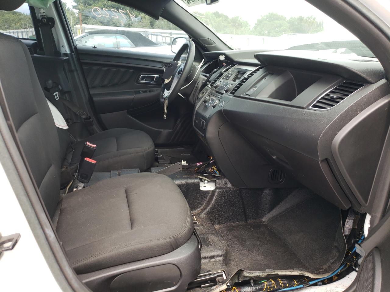 Photo 15 from auction – 2016 FORD TAURUS POL with VIN 1FAHP2MK6GG102447