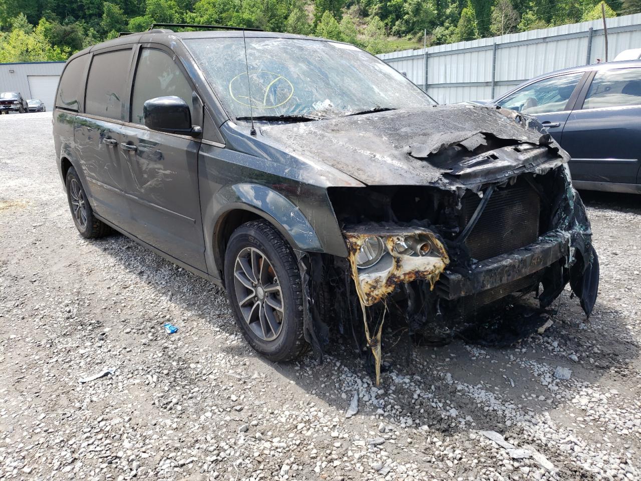 DODGE GRAND CARA 2017 with VIN 2C4RDGCG7HR714514 - Photo from auction