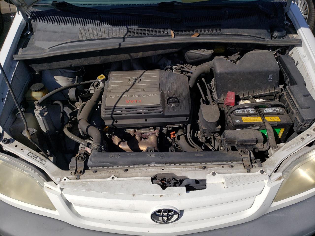 Photo 7 from auction – 2001 TOYOTA SIENNA LE with VIN 4T3ZF13C71U336775