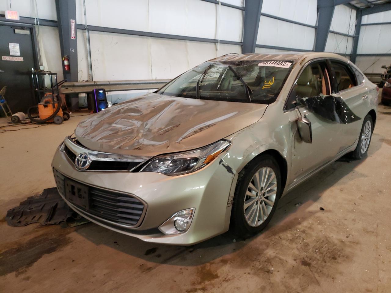 Photo 2 from auction – 2015 TOYOTA AVALON HYB with VIN 4T1BD1EB9FU045545