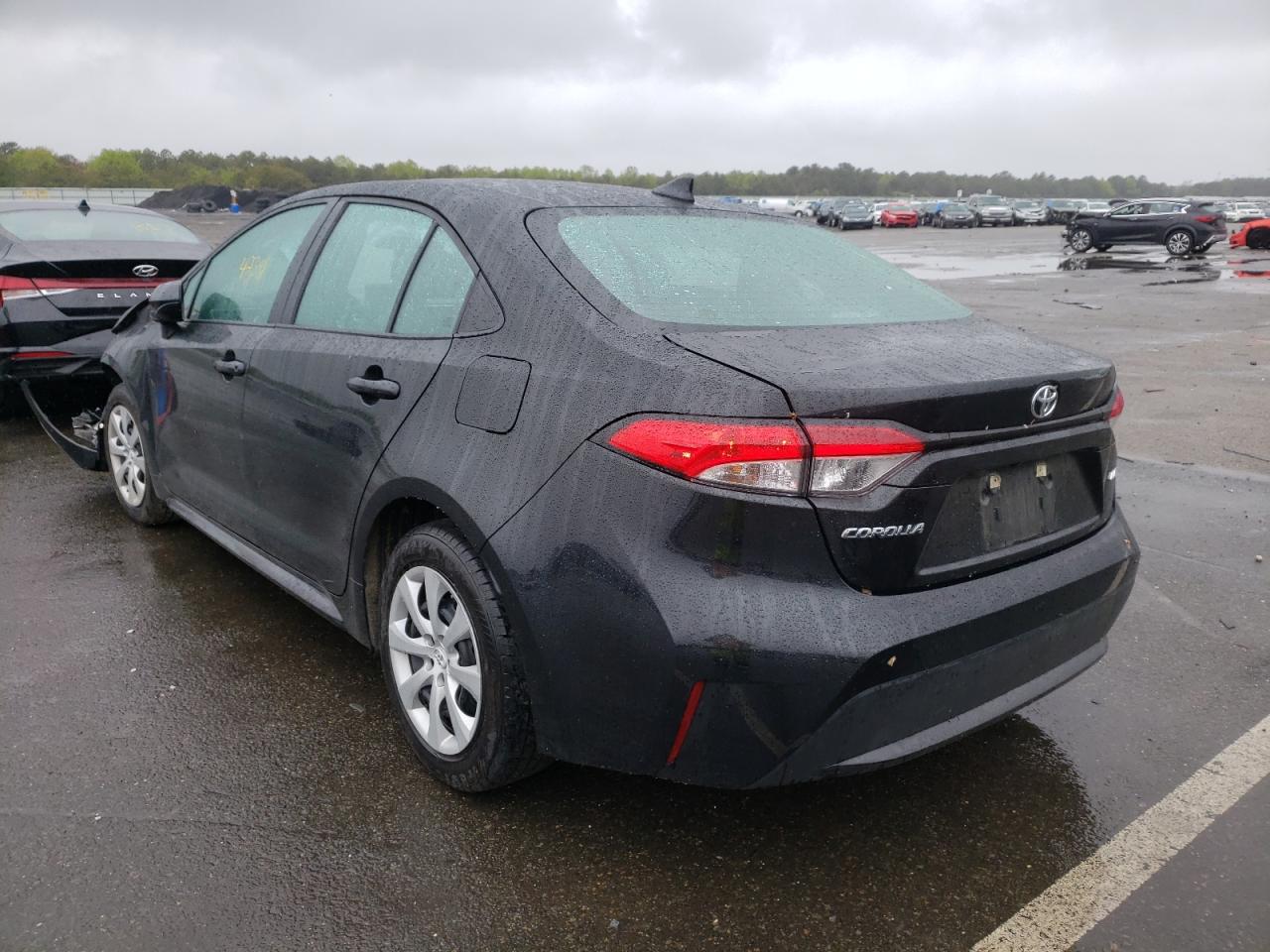 Photo 3 from auction – 2021 TOYOTA COROLLA LE with VIN 5YFEPMAE0MP165688