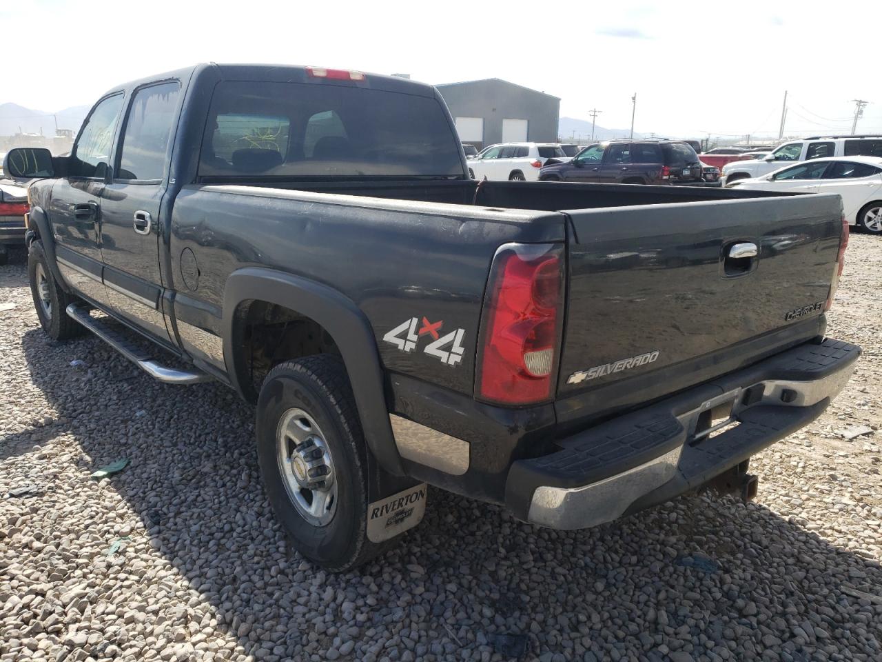 Photo 3 from auction – 2004 CHEVROLET SILVERADO with VIN 1GCGK23U04F209048