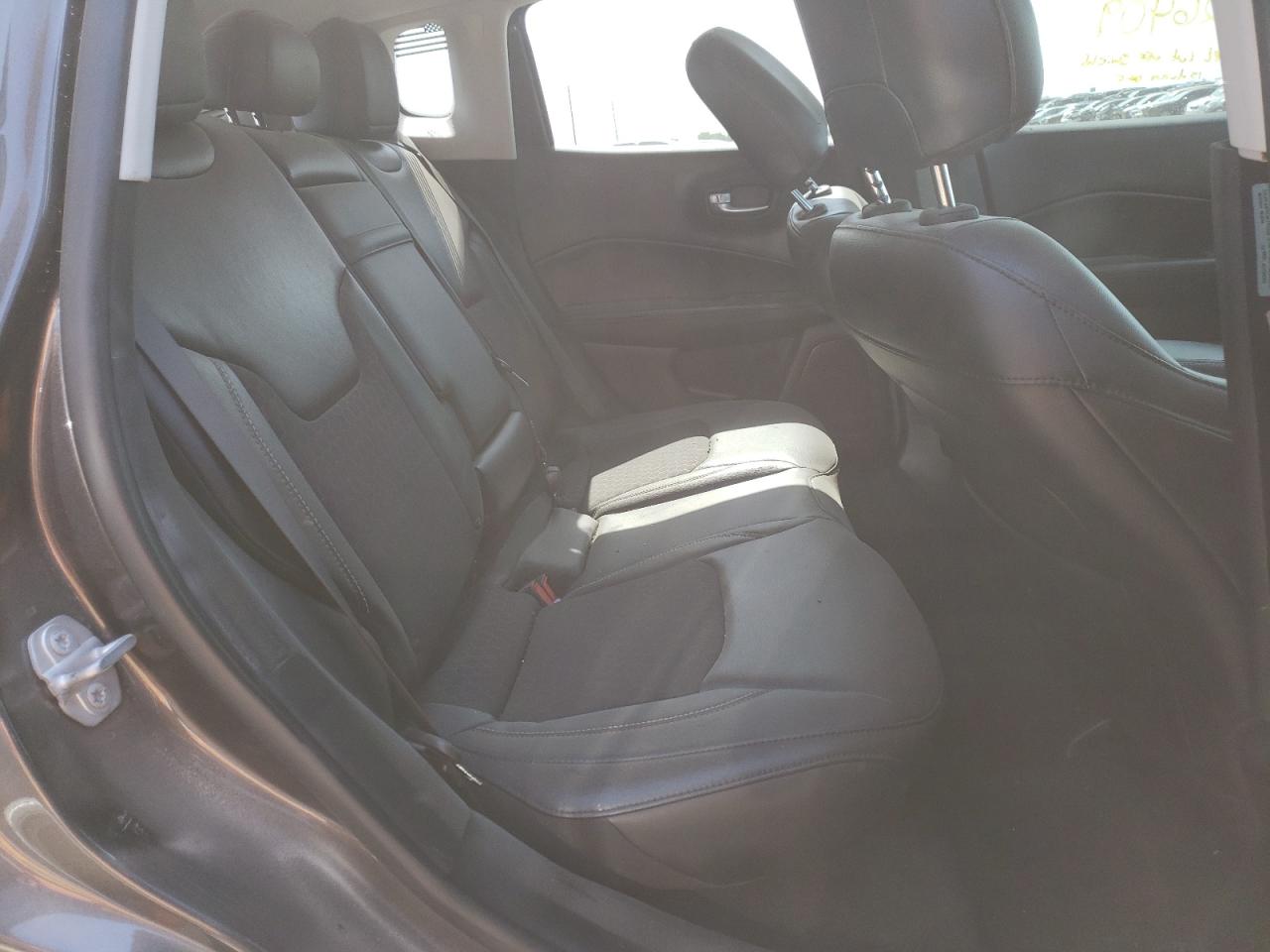 Photo 6 from auction – 2018 JEEP COMPASS LA with VIN 3C4NJCBBXJT466574