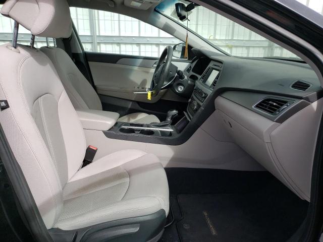 Photo 5 from auction – 2017 HYUNDAI SONATA SE with VIN 5NPE24AF2HH594597