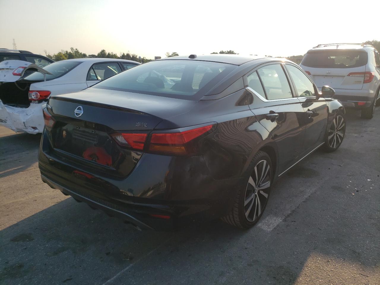 Photo 4 from auction – 2019 NISSAN ALTIMA SR with VIN 1N4BL4CV4KC259788