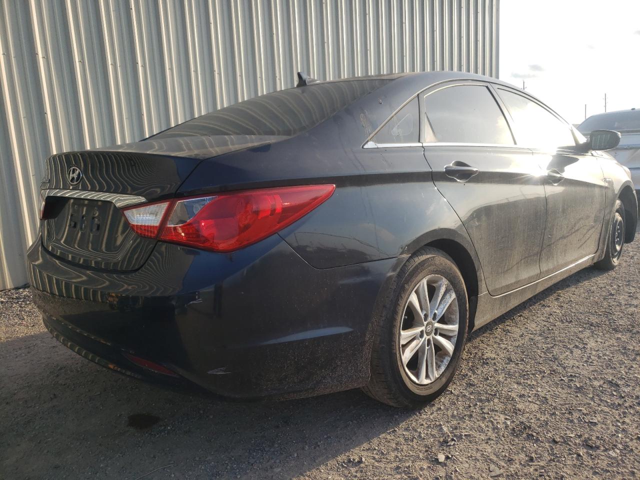 Photo 4 from auction – 2011 HYUNDAI SONATA GLS with VIN 5NPEB4AC9BH240072